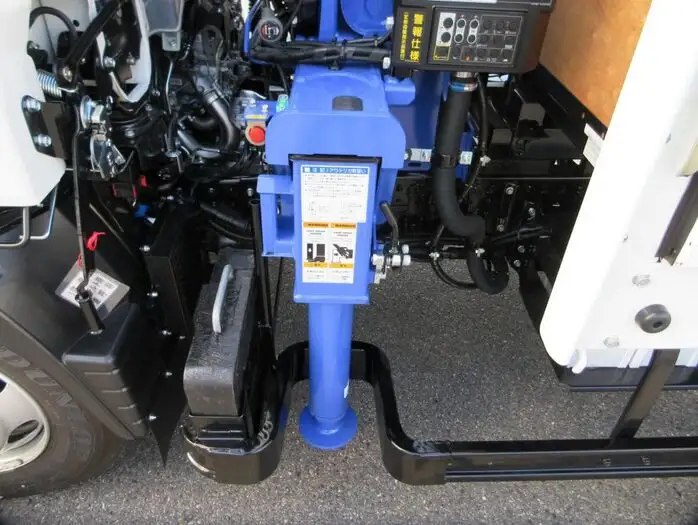 三菱 キャンター 小型 クレーン付 4段 ラジコンの中古トラック画像8