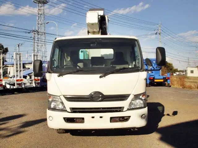 日野 デュトロ 小型 高所・建柱車 高所作業車 TKG-XZU700Xの中古トラック画像2