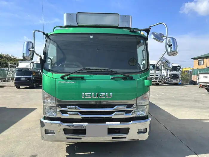 いすゞ フォワード 中型/増トン 平ボディ 標準 TKG-FRR90T2 の