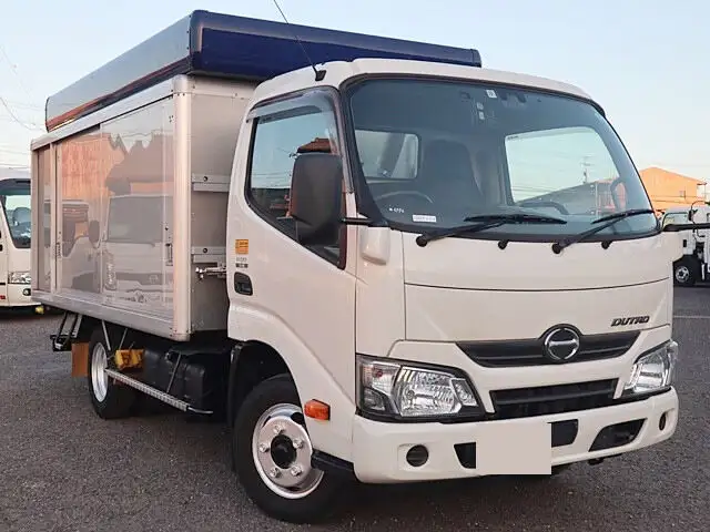 日野 デュトロ 小型 アルミバン ボトルカー TPG-XZC645Mの中古トラック画像2