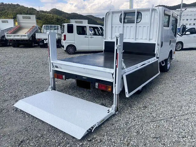 日産 アトラス 小型 平ボディ Wキャブ パワーゲートの中古トラック画像4
