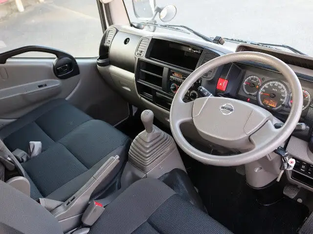 日産 アトラス 小型 平ボディ パワーゲート SKG-TZ2F24の中古トラック画像13
