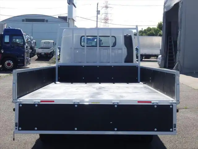 三菱 キャンター 小型 平ボディ 2RG-FEB50 R5の中古トラック画像5