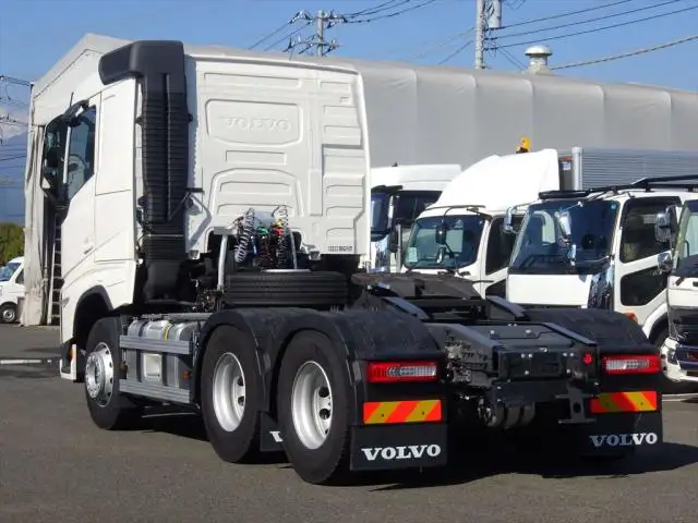 ボルボ トラック 大型 トラクター ハイルーフ 2デフの中古トラック画像6