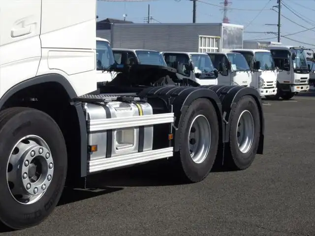 ボルボ トラック 大型 トラクター ハイルーフ 2デフの中古トラック画像11