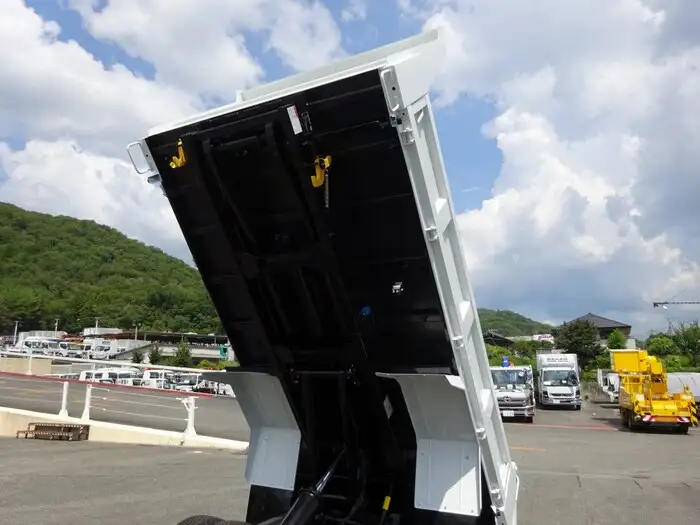 三菱 キャンター 小型 ダンプ ローダー 2RG-FBA60の中古トラック画像7