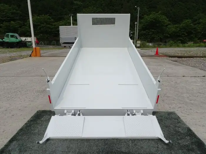 三菱 キャンター 小型 ダンプ ローダー 2RG-FBA60の中古トラック画像6