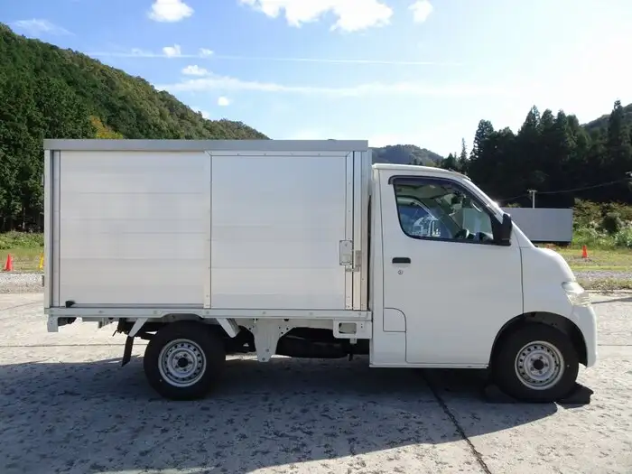 トヨタ タウンエース 小型 特殊車両 ABF-S402U H24の中古トラック画像2