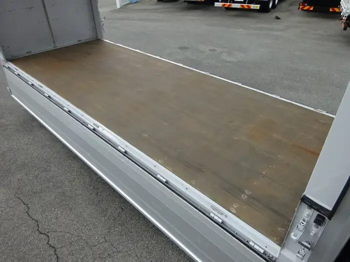 トヨタ ダイナ 小型 ウイング 2KG-XZU730 R3の中古トラック画像4