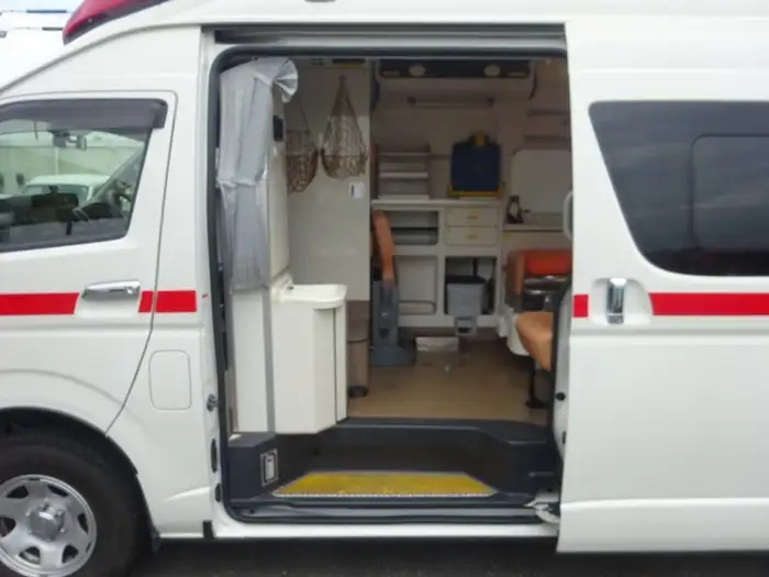 トヨタ ハイエース 小型 特殊車両 CBF-TRH226S H28の中古トラック画像11