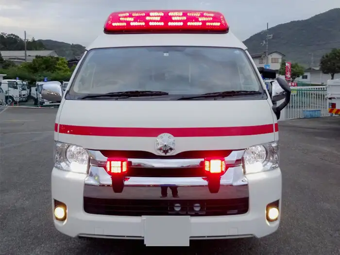 トヨタ ハイエース 小型 特殊車両 CBF-TRH226S H28の中古トラック画像2