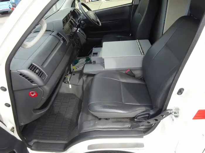 トヨタ ハイエース 小型 特殊車両 CBF-TRH226S H28の中古トラック画像13