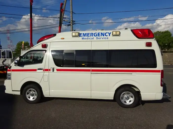 トヨタ ハイエース 小型 特殊車両 CBF-TRH226S H22の中古トラック画像2