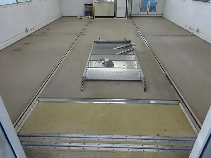 いすゞ ギガ 大型 特殊車両 KL-CXY51V3J H15の中古トラック画像10