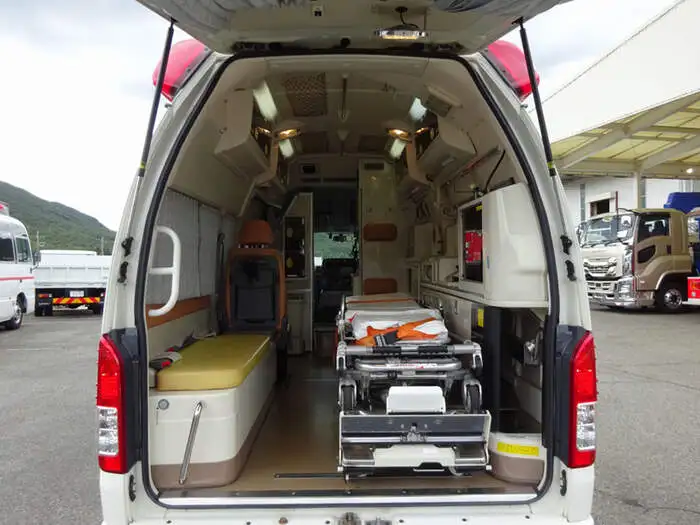 トヨタ ハイエース 小型 特殊車両 CBF-TRH226S H27の中古トラック画像6