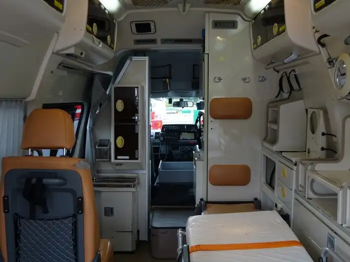 トヨタ ハイエース 小型 特殊車両 CBF-TRH226S H27の中古トラック画像7