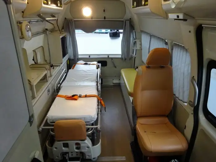 トヨタ ハイエース 小型 特殊車両 CBF-TRH226S H27の中古トラック画像8