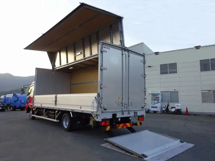 三菱 ファイター 中型/増トン ウイング パワーゲート 床鉄板の中古トラック画像5