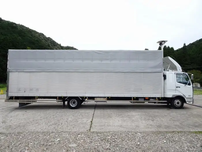 三菱 ファイター 中型/増トン アルミバン ベッド PA-FK61Fの中古トラック画像3
