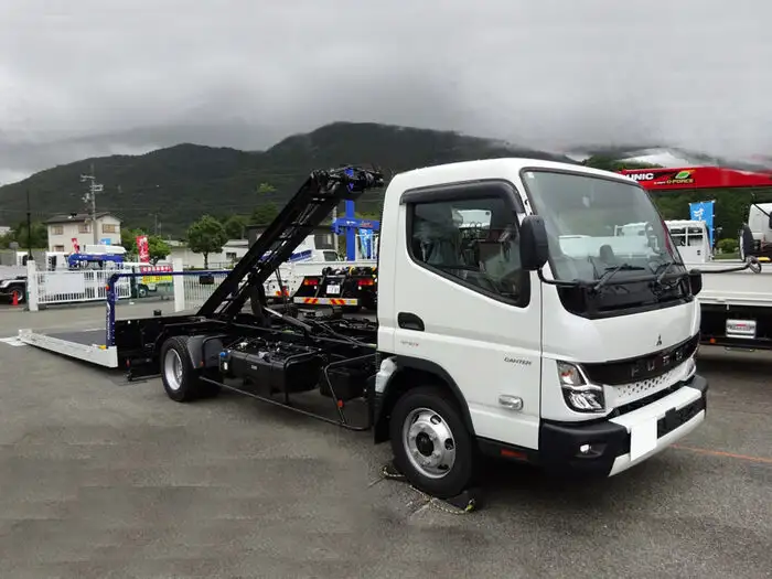 三菱 キャンター 小型 車両重機運搬 ラジコン ウインチの中古トラック画像1