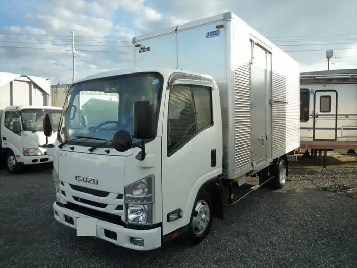 いすゞ エルフ 小型 アルミバン サイドドア TRG-NLR85ANの中古トラック画像1