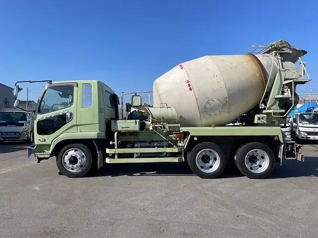 三菱 ファイター 中型/増トン ミキサー・ポンプ ベッド PJ-FQ62Fの中古トラック画像6