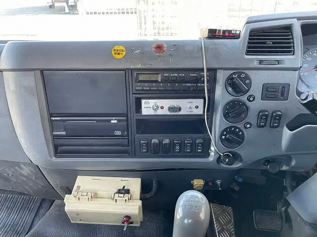 三菱 ファイター 中型/増トン ミキサー・ポンプ ベッド PJ-FQ62Fの中古トラック画像16