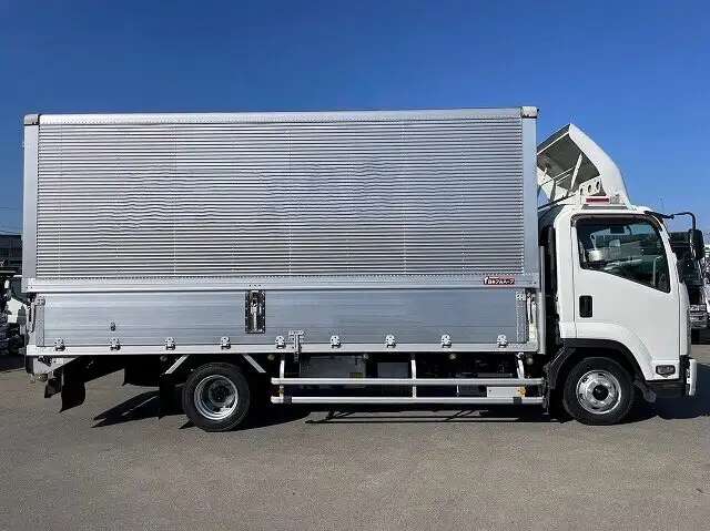 いすゞ フォワード 中型/増トン ウイング TKG-FRR90S2 H29の中古トラック画像2