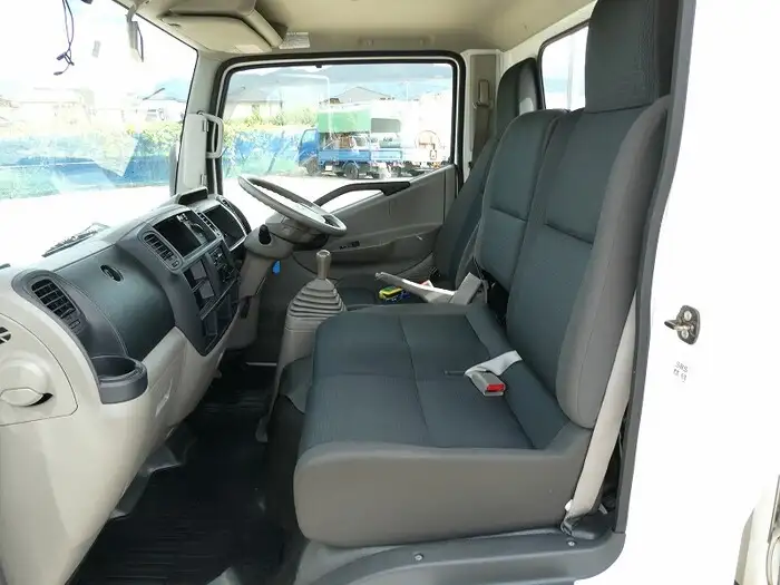 日産 アトラス 小型 平ボディ パワーゲート 床鉄板の中古トラック画像13