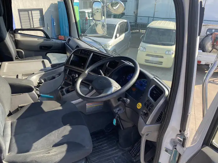 日産UD クオン 大型 トラクター ハイルーフ 1デフの中古トラック画像13