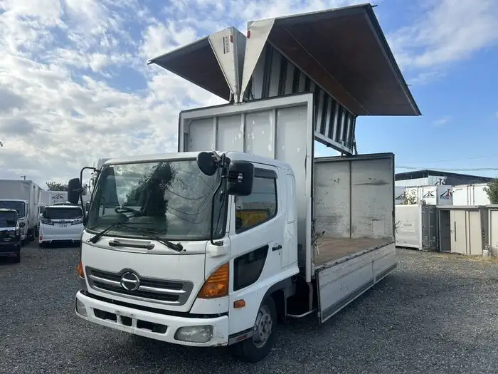 日野 レンジャー 中型/増トン ウイング ベッド BKG-FD7JLYAの中古トラック画像7