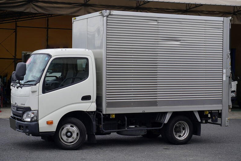 トヨタ ダイナ 小型 アルミバン 10尺 TPG-XZC605
