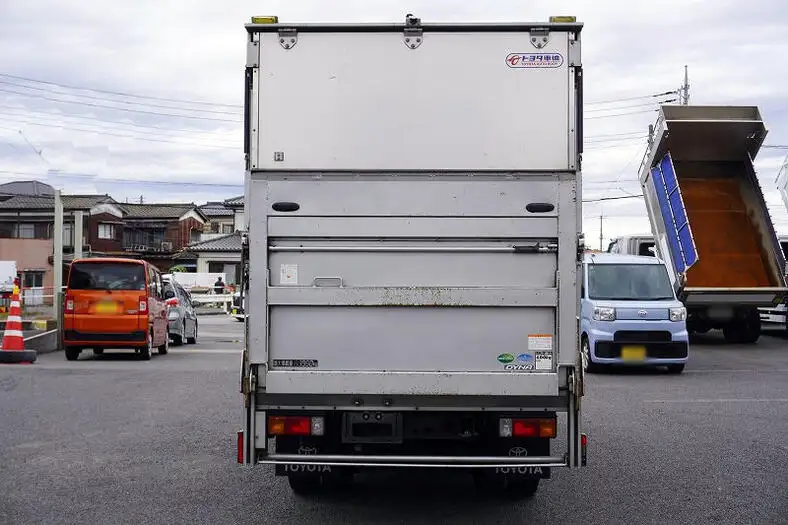 トヨタ ダイナ 小型 アルミバン パワーゲート TPG-XZC605の中古トラック画像3
