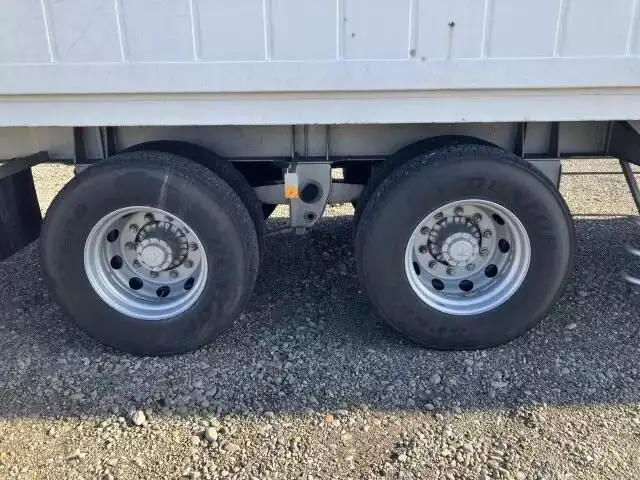 国内・その他 国産車その他 トレーラー/その他 トレーラー 2軸 TC28H8B2の中古トラック画像19