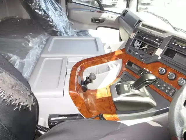 日産UD クオン 大型 トラクター ハイルーフ 1デフの中古トラック画像13