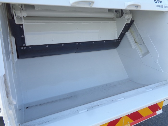 日野 レンジャー 中型 パッカー車 プレス式 2KG-GC2ABA｜画像8