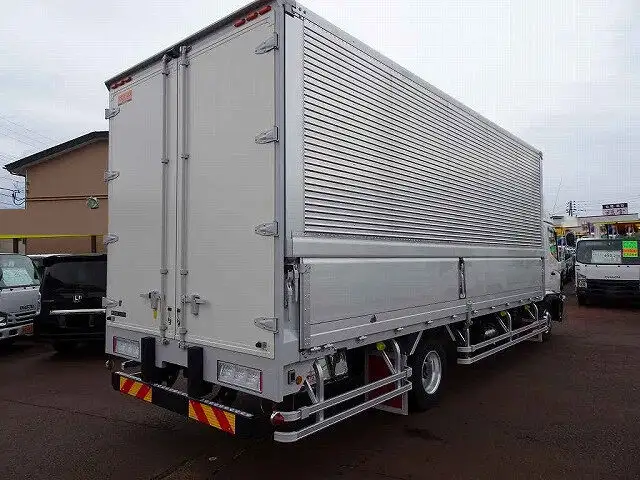 日野 レンジャー 中型/増トン ウイング 床鉄板 ベッドの中古トラック画像3