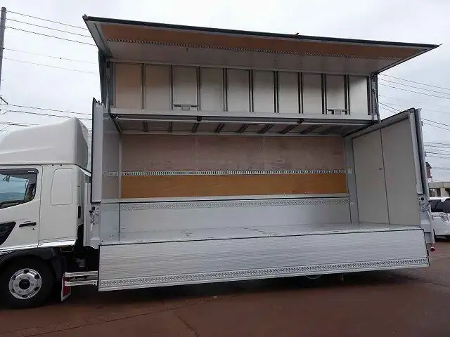 日野 レンジャー 中型/増トン ウイング 床鉄板 ベッドの中古トラック画像10
