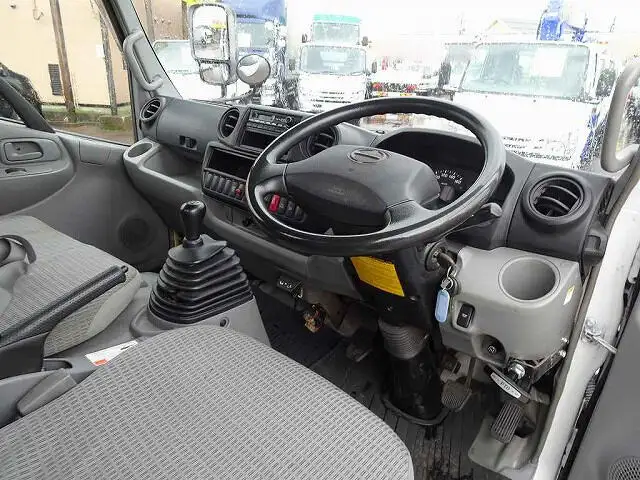 日野 デュトロ 小型 クレーン付 5段 ラジコンの中古トラック画像10