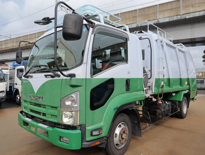 いすゞ フォワード 中型 パッカー車 プレス式 ベッド｜画像1