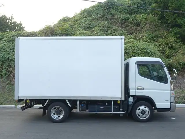 三菱 キャンター 小型 アルミバン 床鉄板 シャッター式の中古トラック画像2