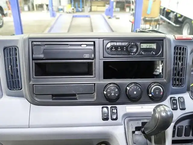 三菱 キャンター 小型 ウイング TKG-FEB80 H27の中古トラック画像11