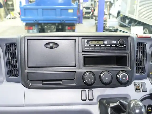 三菱 キャンター 小型 ウイング TKG-FEB80 H25の中古トラック画像11