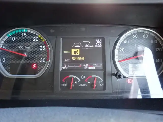 いすゞ ギガ 大型 ウイング ベッド QKG-CYJ77Bの中古トラック画像11