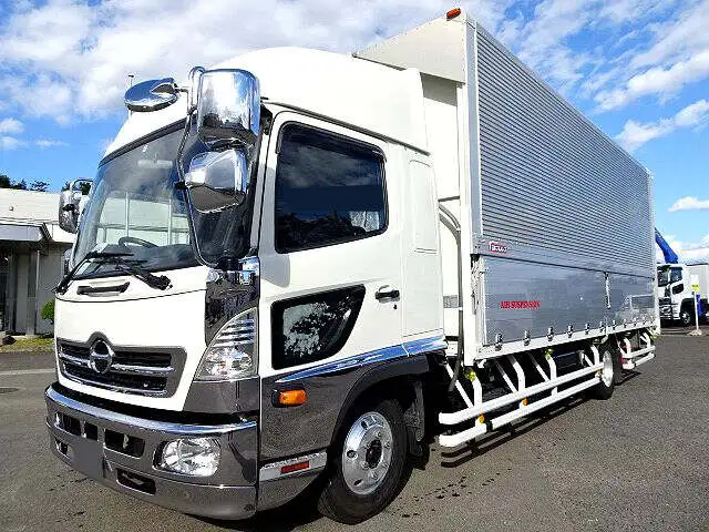 日野 レンジャー 中型/増トン ウイング パワーゲート エアサスの中古トラック画像1