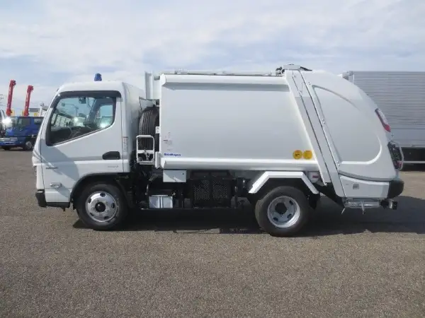 三菱 キャンター 小型 パッカー車 プレス式 2RG-FEAV0の中古トラック画像7