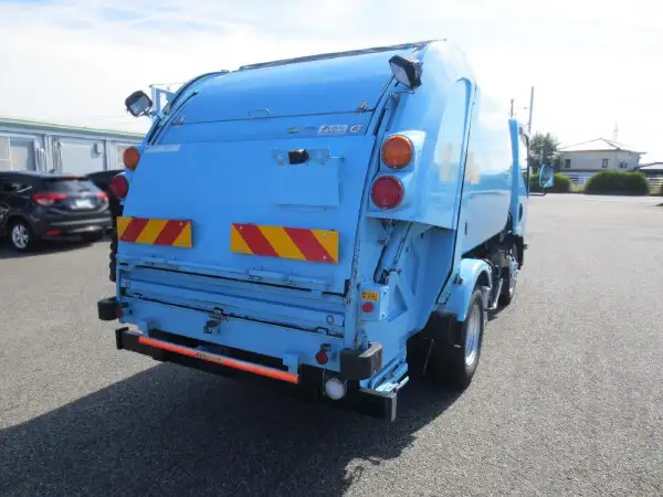 いすゞ エルフ 小型 パッカー車 プレス式 TPG-NMR85Nの中古トラック画像3