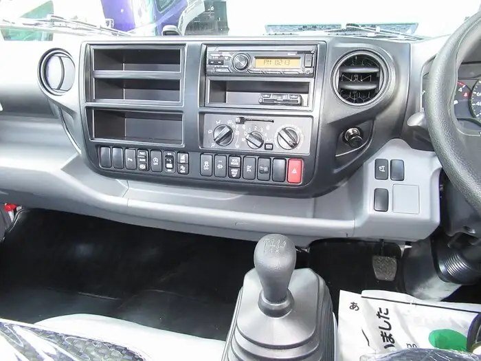 日野 デュトロ 小型 タンク車 ローリー 2KG-XZU700Mの中古トラック画像13