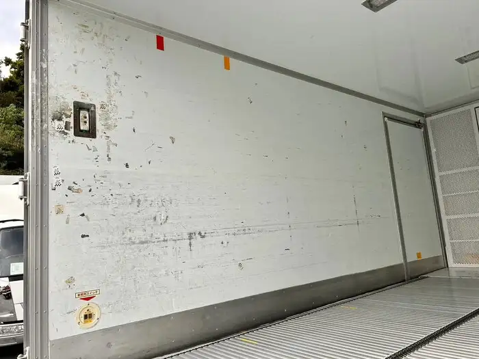 いすゞ エルフ 小型 冷凍冷蔵 保冷 サイドドアの中古トラック画像7