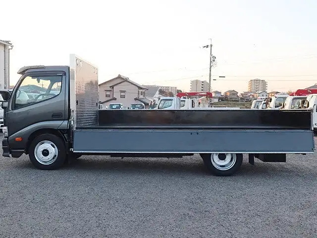 日野 デュトロ 小型 平ボディ 床鉄板 2RG-XZU655Mの中古トラック画像7